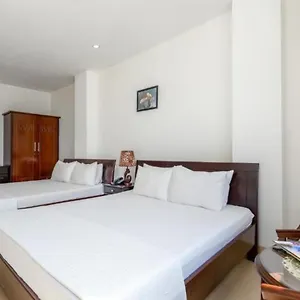 2* Hotel Lotus Rock